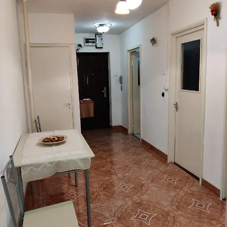 Crina Apartment Oradea Exterior photo